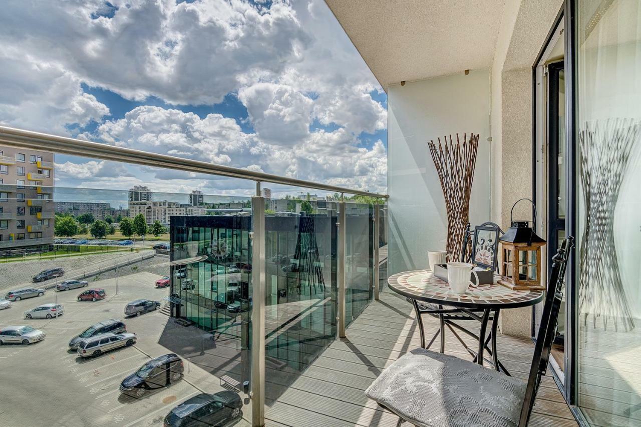 Bright Apartment Near Akropolis VNO Kültér fotó